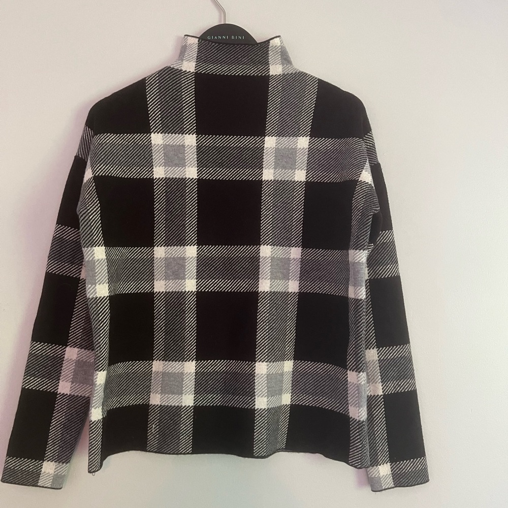 Nordstrom Rack turtleneck sweater medium